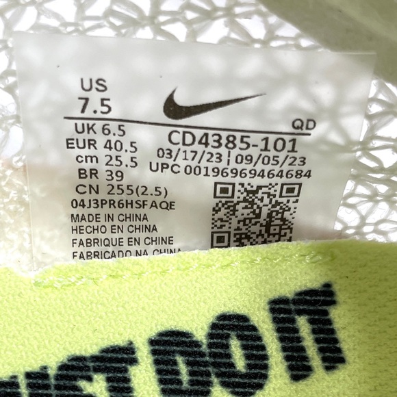 Nike Air Zoom Victory Track & Field Distance Spikes Size 7.5 CD4385-101 Sail - Picture 8 of 8